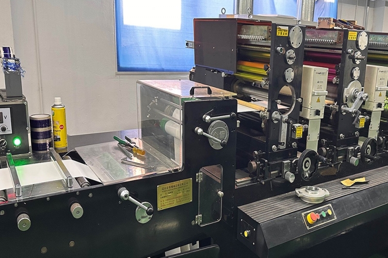 6-color self-adhesive printing machine